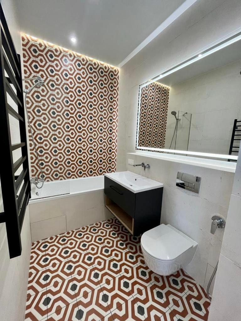 Modern Apartment In The Old Town Kiev Exteriör bild